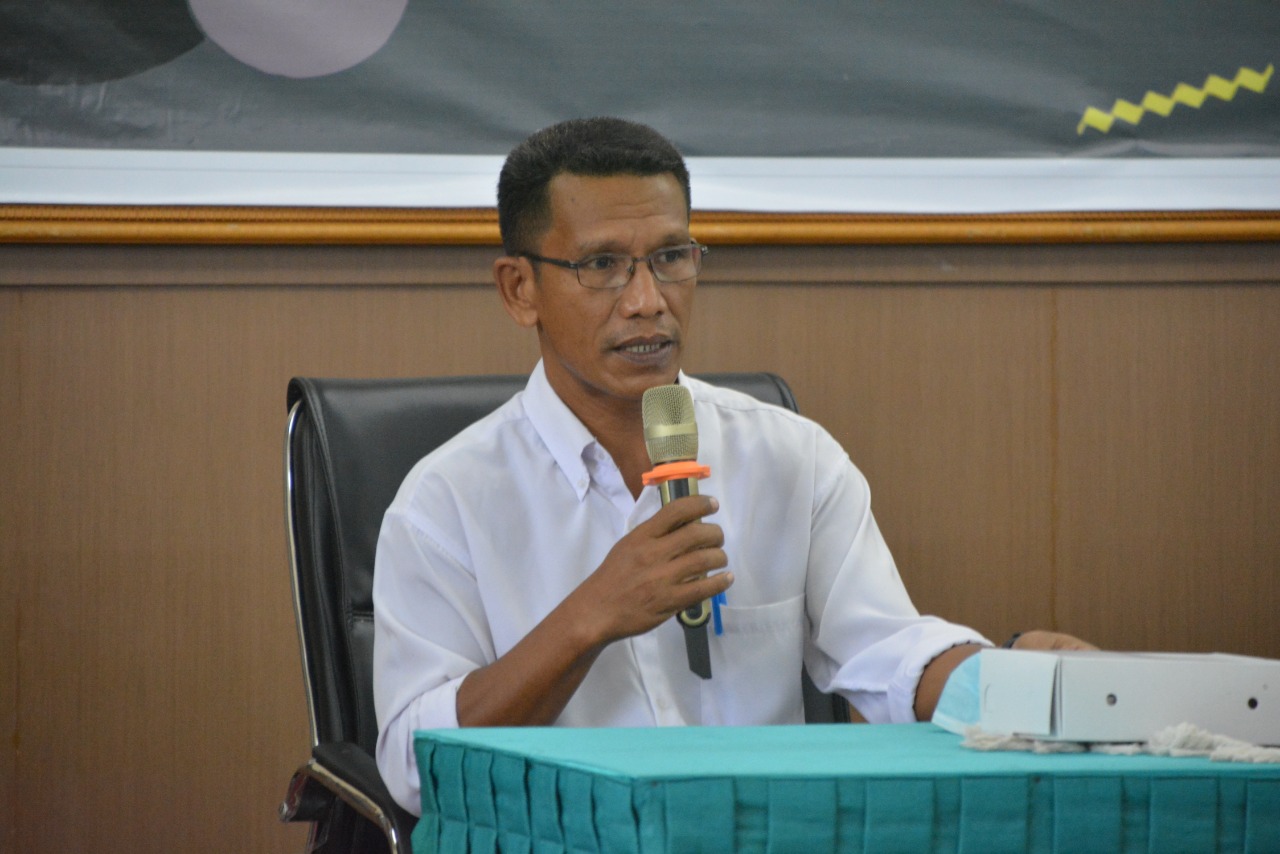 Wakil Direktur III Ahyar Muhammad Diah SE. MM. Ph.D 2